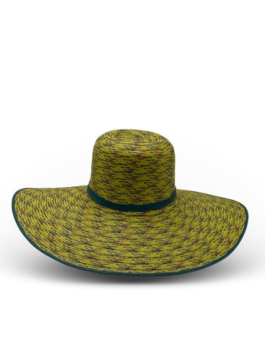 Beach sun hat for women handcrafted by Colombian artisans
