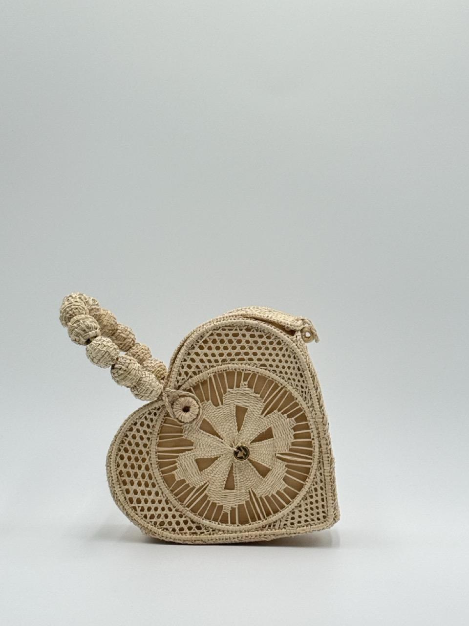 Amor Vegan Bag Handwoven by Colombians - Authentic Palm Fiber Heart-Shaped Bag 8.5x9x4 Inch Natural Dyeing Artisan Craftsmanship