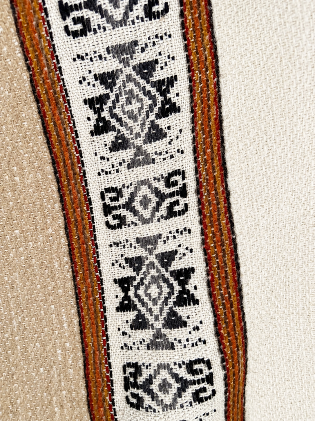 Isabela Poncho — Cream