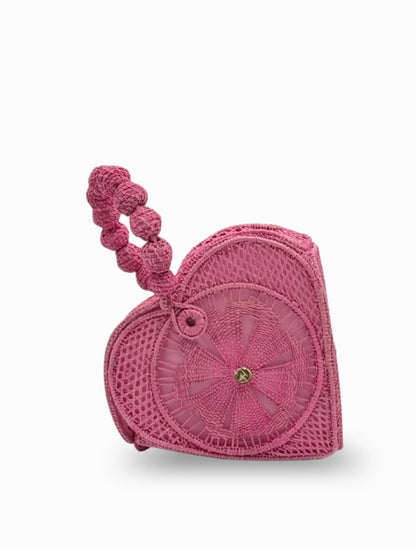 Stylish rattan bag with handcrafted palm fiber design