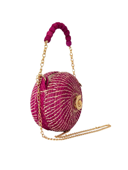 Lightweight rattan bag for everyday use