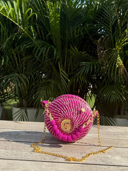 Rattan bags for ladies with handcrafted style