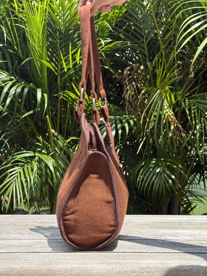 Cosecha tote bag side view