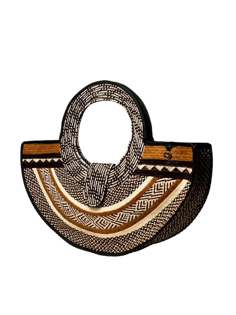 Handmade bag showcasing Colombian artisan craftsmanship