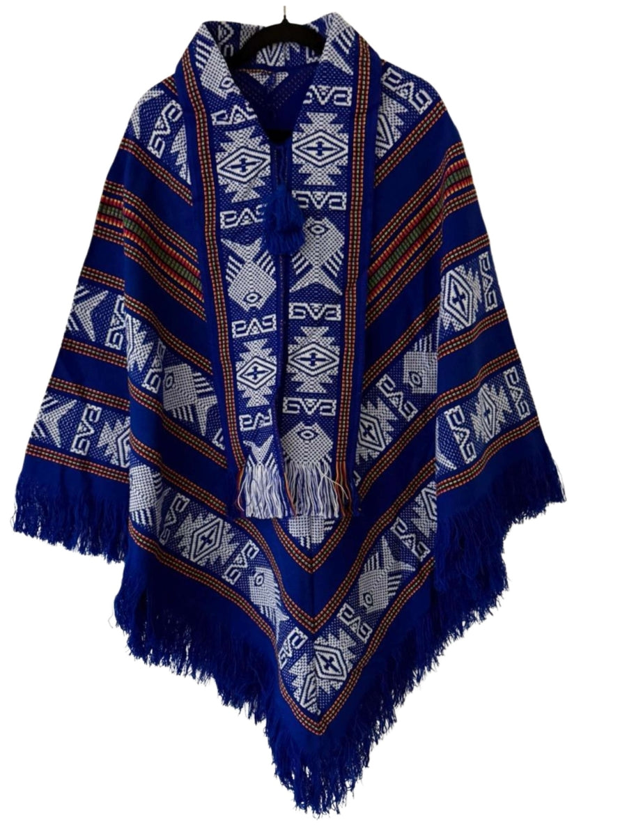 Artisan handmade poncho inspired by Colombian crafts