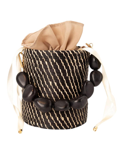 Stylish rattan bucket bag for everyday essentials