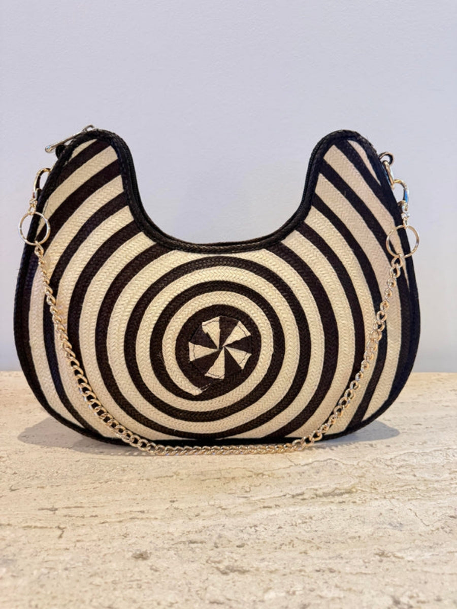Colombian artisan crafted palm bag for everyday use