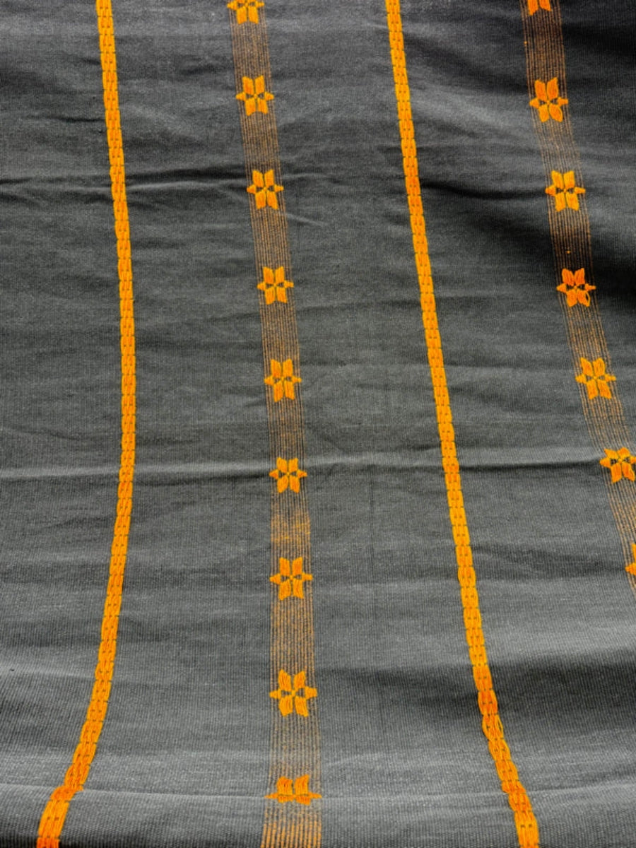 Artisan macrame hammock inspired by Colombian crafts