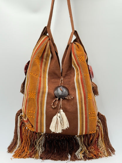 Crossbody bag inspired by Colombian artisan heritage