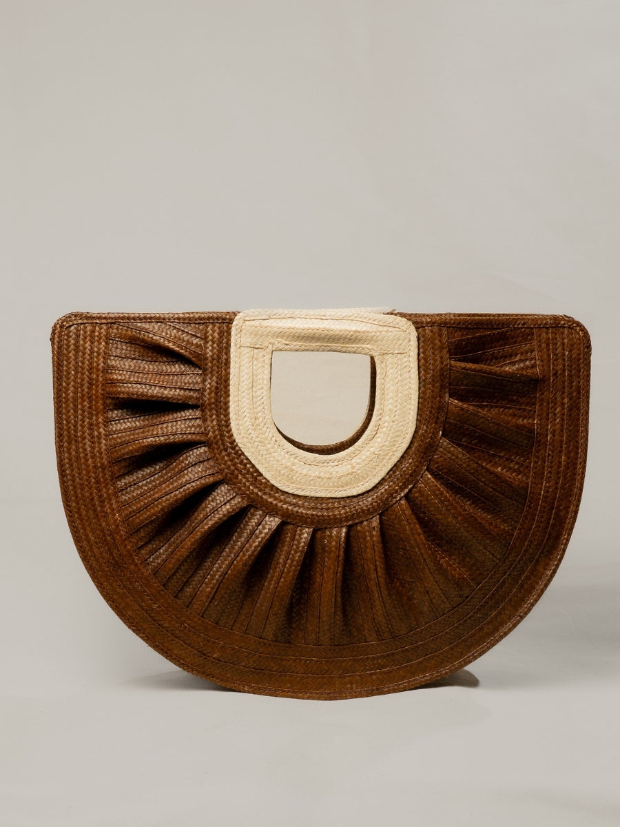 Artisan-crafted palm leaf bag for everyday use