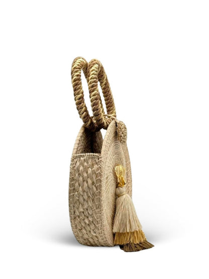 Circular woven bag with natural texture