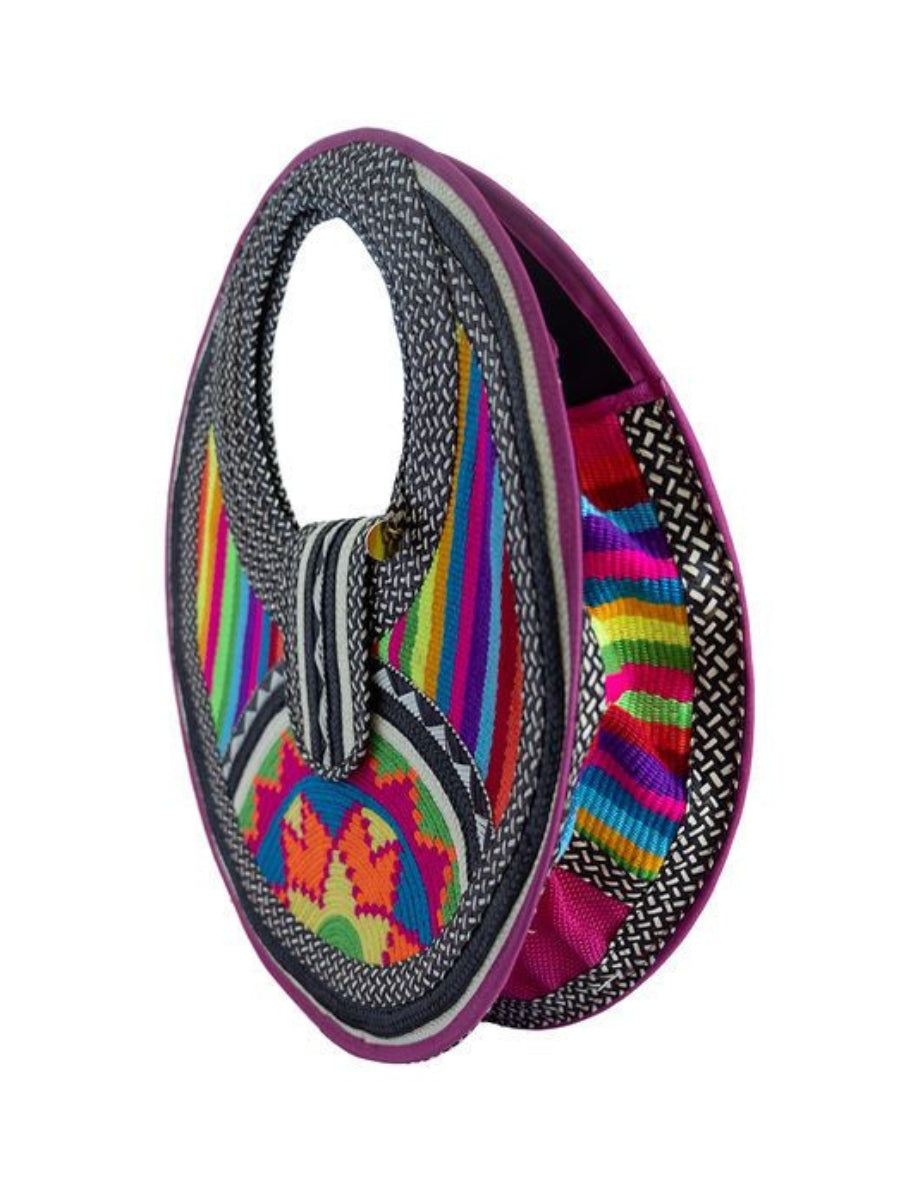 Palm bag with simple handcrafted style