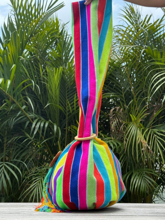 Boho bag crafted by artisan families from Colombia