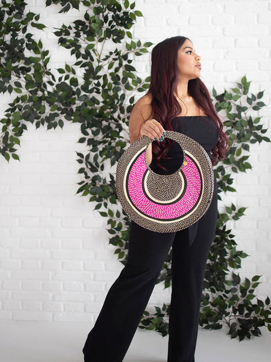 Circle palm purse with handwoven palm leaf design