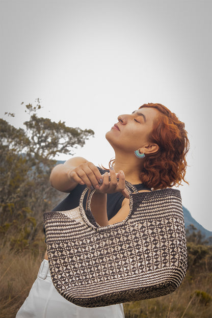 Piragua Straw Bag