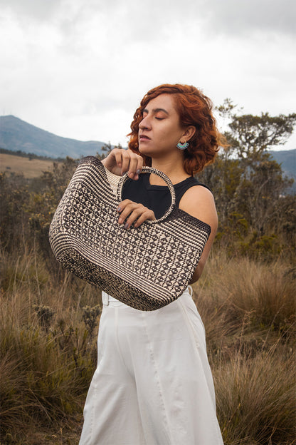 Piragua Straw Bag